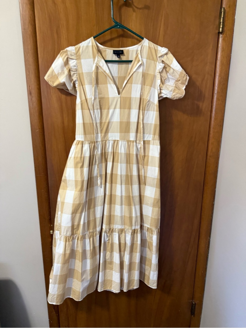 Who What Wear Beige and White cotton Checked Tiered Midi Dress